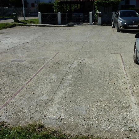 Three Bedroom Apartment & Studio - Apartments Zdrijac Nin Exterior photo